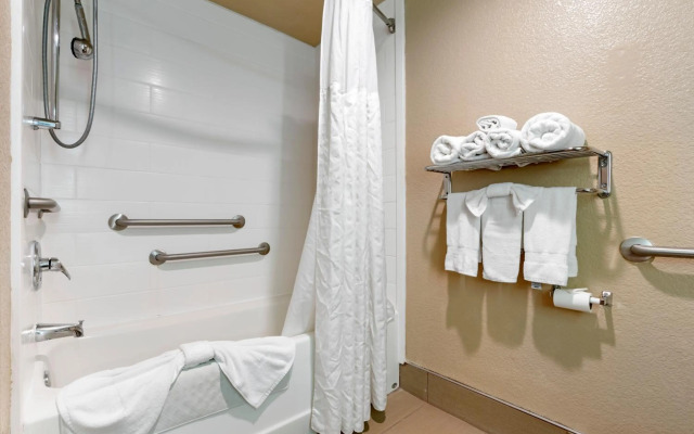 Comfort Suites Downtown Sacramento