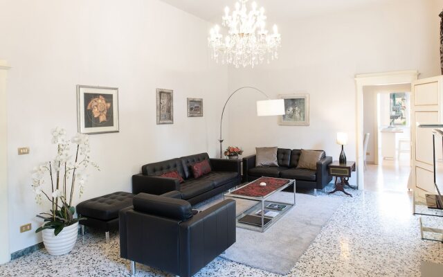 Magnolia Luxury Flat