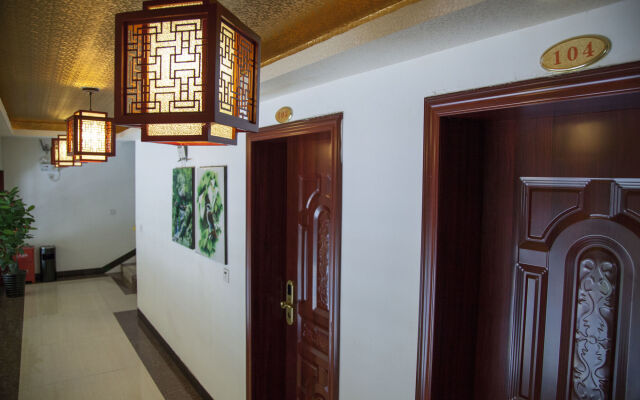 Mount Emei Happy Hotel