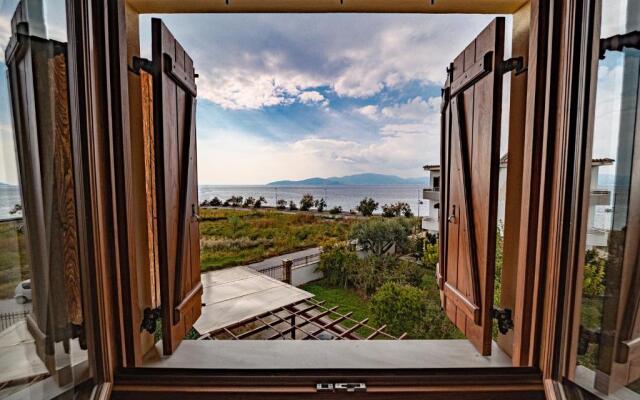 Mythodea House