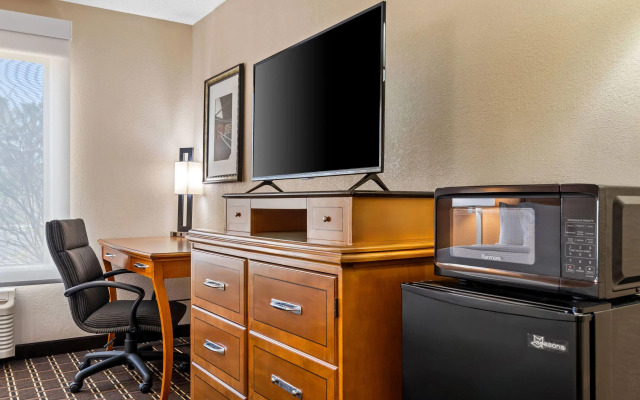 Days Inn by Wyndham Black River Falls I-94 on ATV Trail