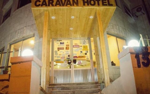 Caravan Hotel