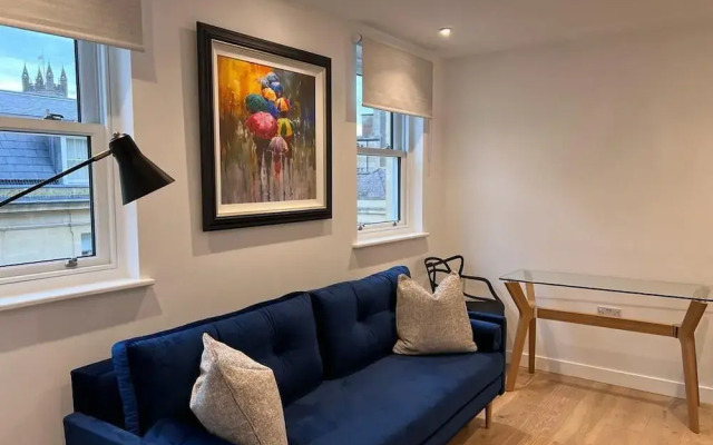 Chapel - Central Studio Apartment