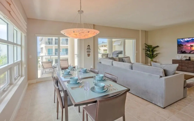 Crescent Condos by Beachside Management