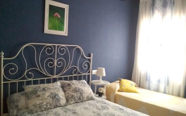 Villa With 4 Bedrooms in Prado del Rey, With Private Pool, Enclosed Garden and Wifi