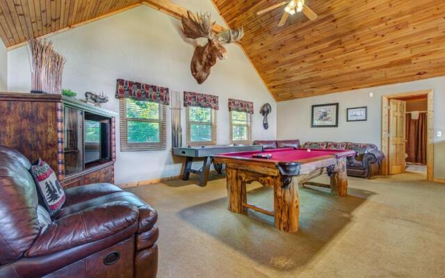 The Moose is Loose, 4 Bedrooms, Mountain View, Hot Tub, Sleeps 10