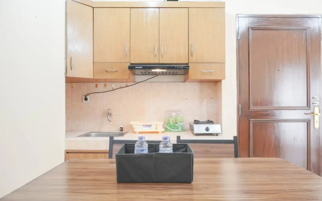 Comfort And Cozy 2Br At Gajah Mada Mediterania Apartment