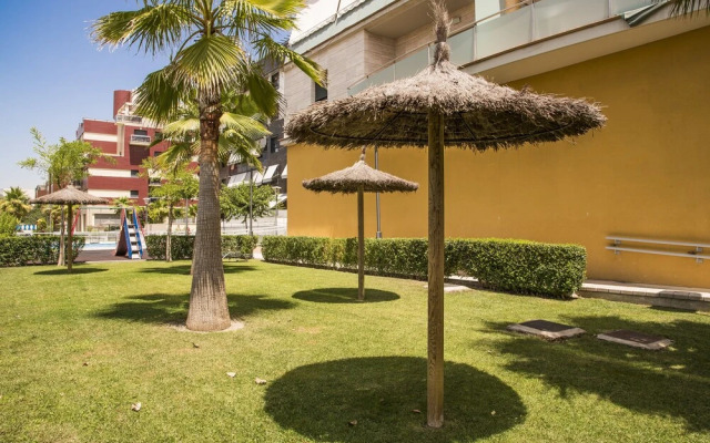 EnjoyGranada LUJO Piscina y Parking