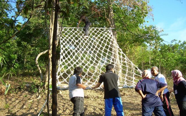 Tasoh Lake Resort & Retreat