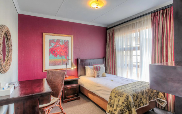 Sunninghill Guest Lodge