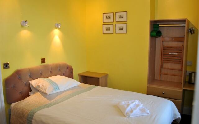 Holland House Bed And Breakfast