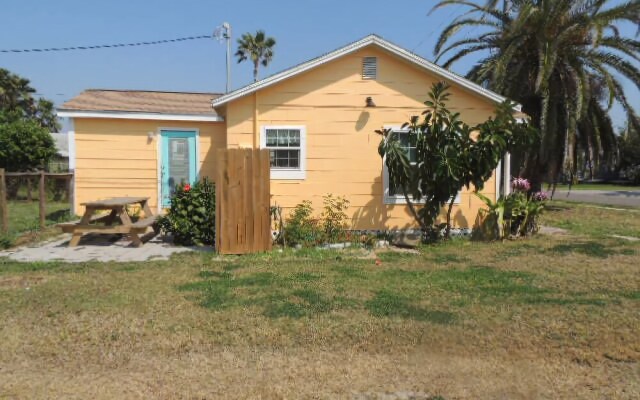 Sunrise Cabana - Two Bedroom Home