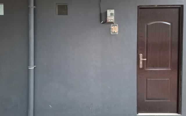 Homestay Sido Joyo near Sunrise Mall Mitra RedDoorz