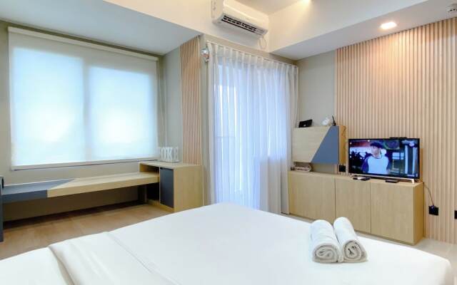 Modern Look Studio at LRT City Jatibening Apartment
