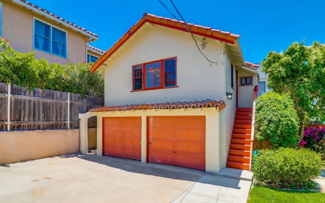 Bettes Bungalow - 1 Br Apts