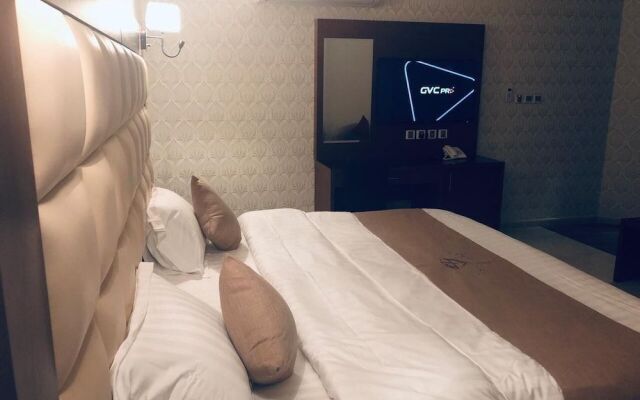 Luminous Diamond Suites