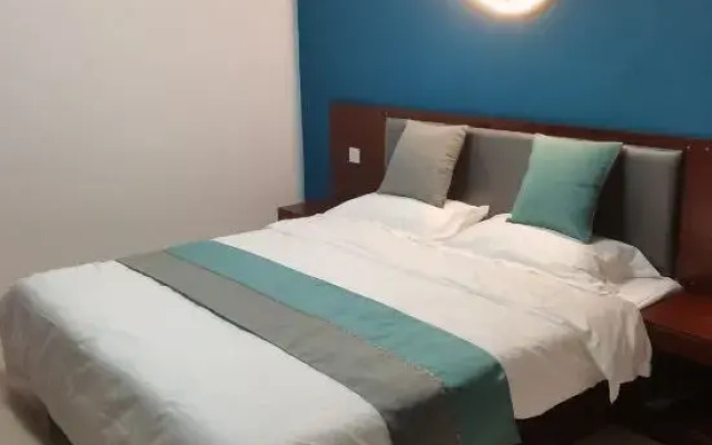 Zhanqian Homestay (Zhangzhou West Railway Station)