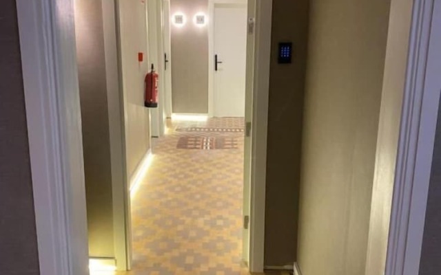 Fontanella by BCN URBAN ROOMS