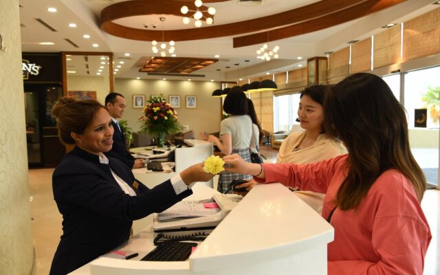 Gulf Suites Hotel Amwaj