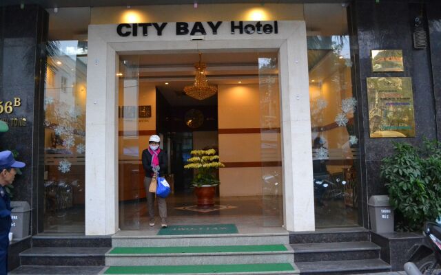 City Bay Hotel