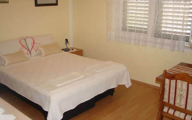 Slavica - Apartment With Large Terrace - A1