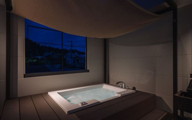 Urban Villa Resort ALOHI