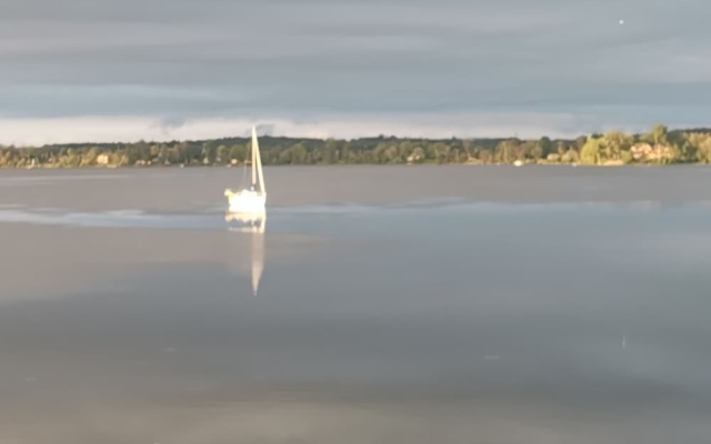 Waterfront Apartment 15 Min From Montreal Airport