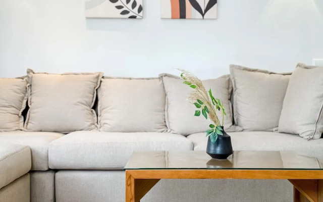 Serene & Spacey 2bdr 15 Min From CAI Airport