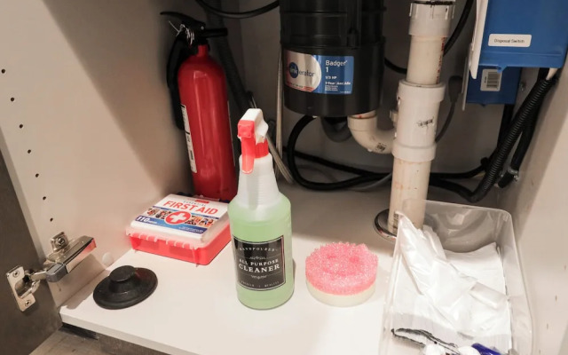 Unit 1 Stylish Studio