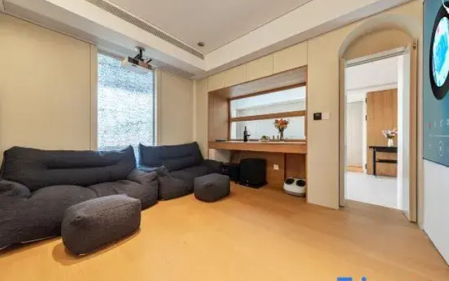 YiBoJiangShang B&B(Tianmen Mountain Cable Car Store）