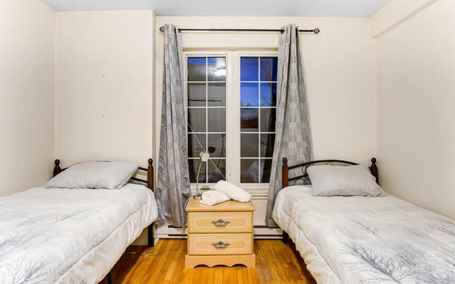 Beautiful 2 Bedroom Chalet