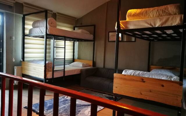 Aden Room