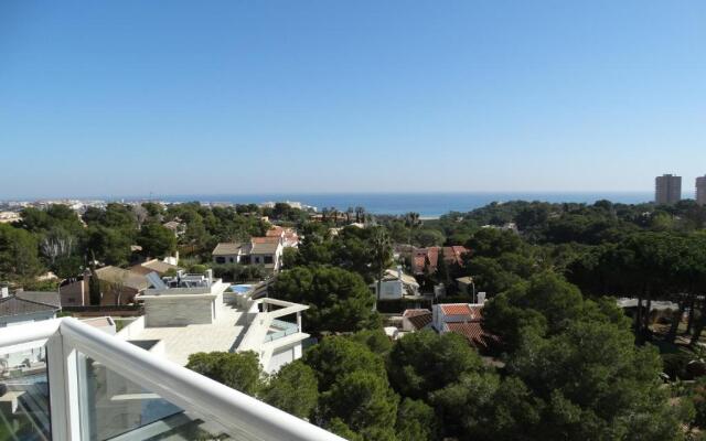 Lovely Apartment in Dehesa De Campoamor With Garden