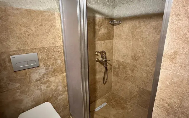 Kayaharman Cave Suites