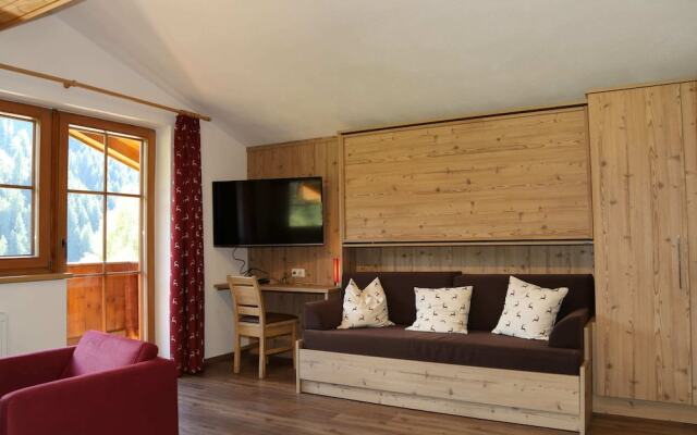 Spacious Chalet near Ski Area in Saalbach-Hinterglemm