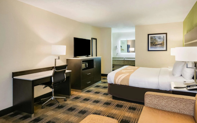 Quality Inn & Suites Mt Chalet