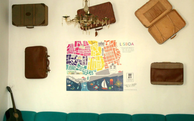 Locals Hostel & Suites