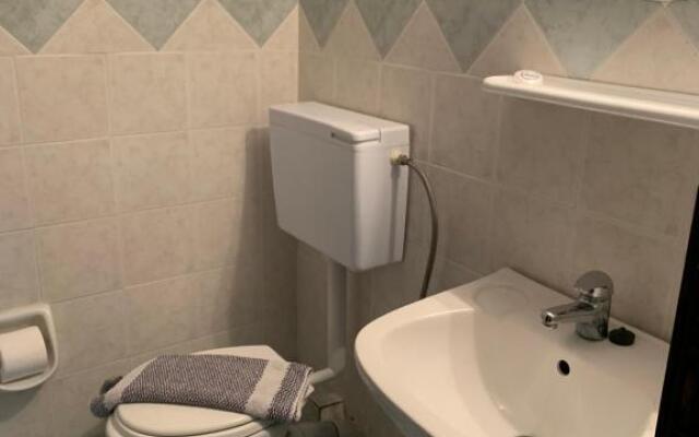 Raxes Kastanies Studio # 14