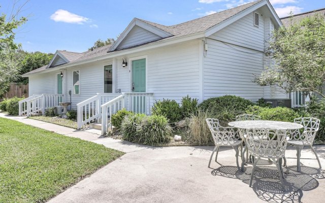 Coast Oaks Cottage 3 1 Bedroom Cottage by RedAwning