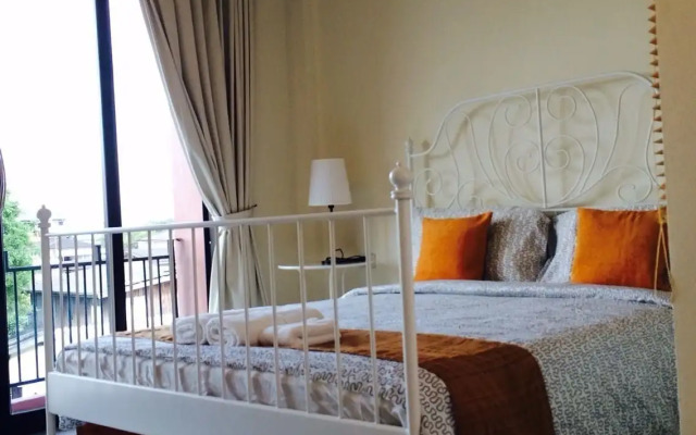 Montra Nakhon Guesthouse