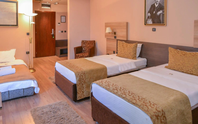 Hill Hotel