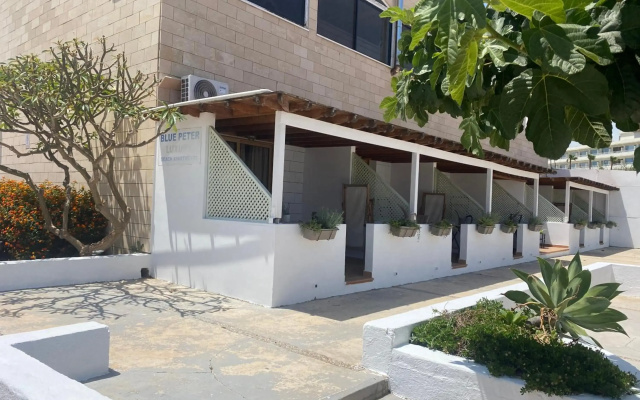 Blue Peter Apartments