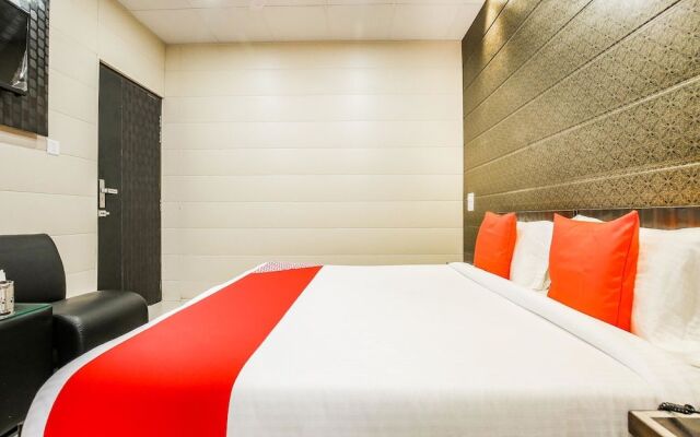 Oyo 46328 Hotel Anand Shri