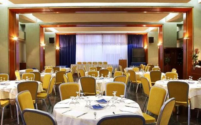 Samaras Hotel