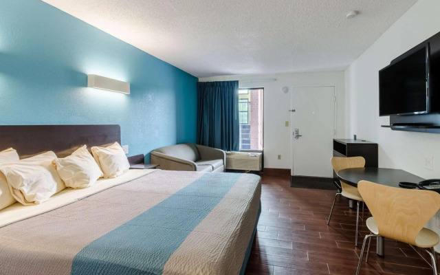 Motel 6 Lexington, VA