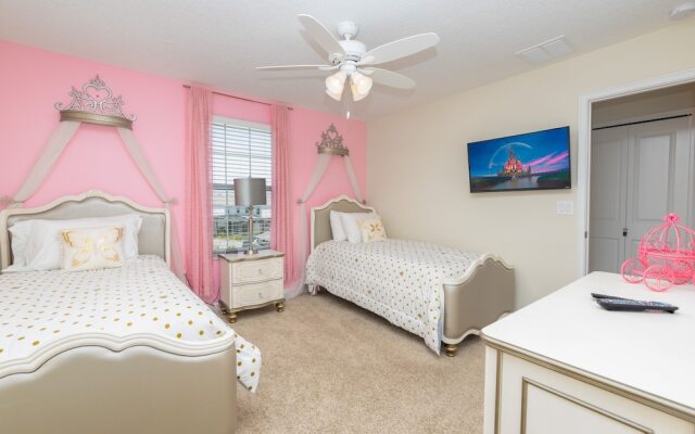 9018cg 6 Bedroom Home