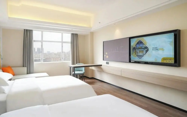 yi xuan hotel - bus station