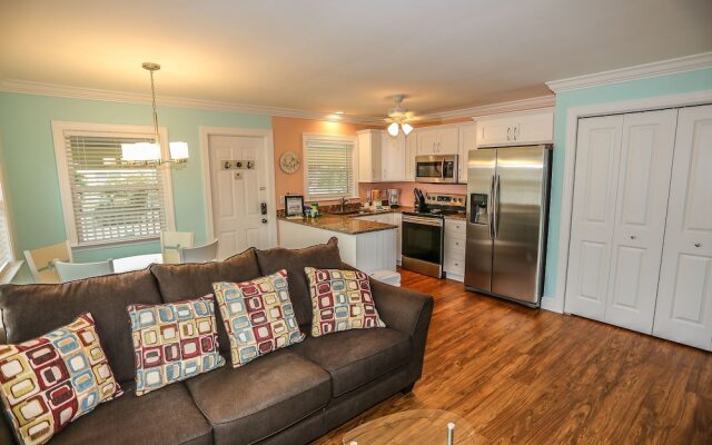 203 Fairweather Villa B