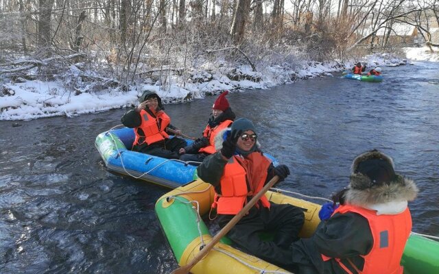Changbai Mountain Hunting Resort Hotel