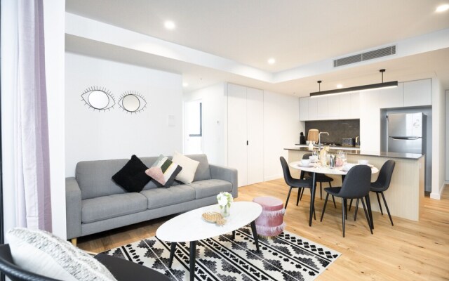 Brisbane One Apartments by CLLIX